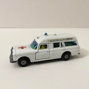 Matchbox Speed Kings Lesney Mercedes Benz Binz Ambulance K63 Diecast